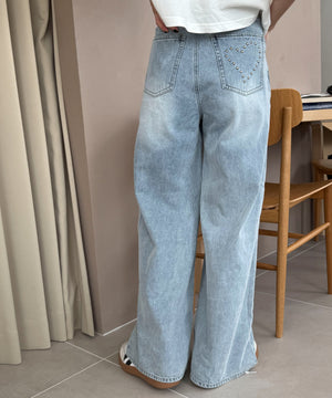 デニム淡加工 モデル：158cm M着用