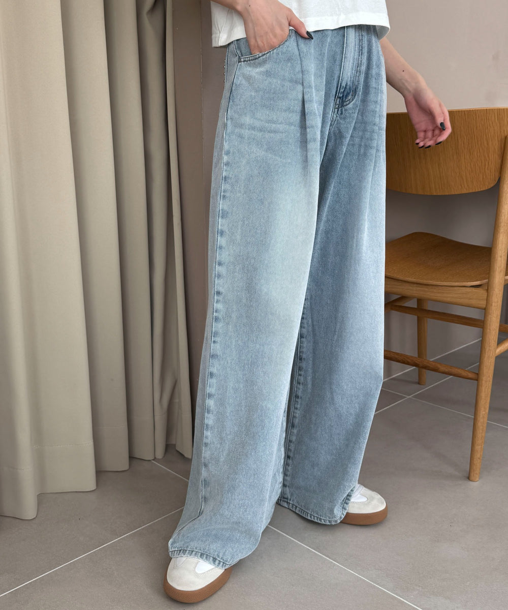 デニム淡加工 モデル：158cm M着用