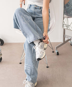 デニム中濃 モデル：160cm M着用