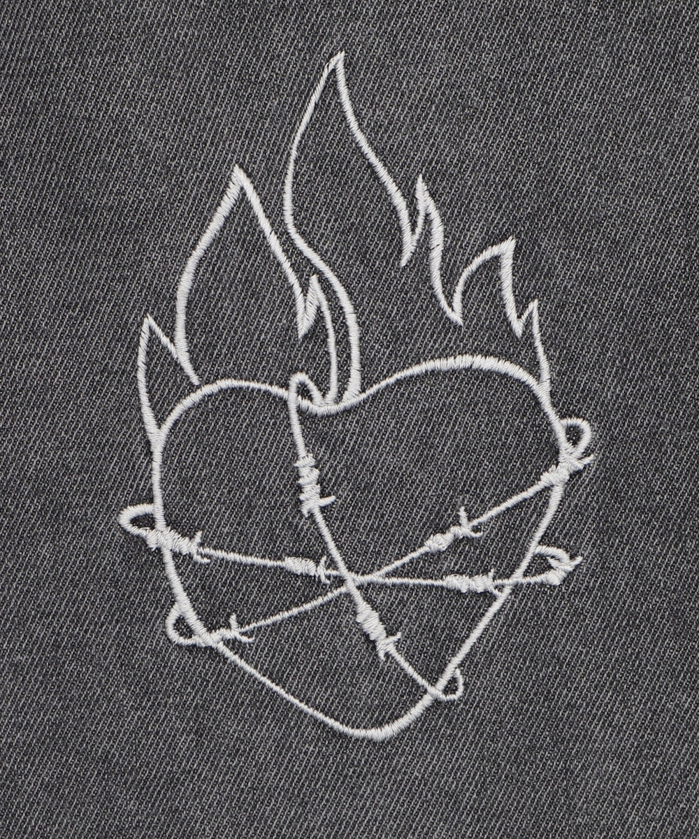 刺繍ロゴバレルレッグパンツ