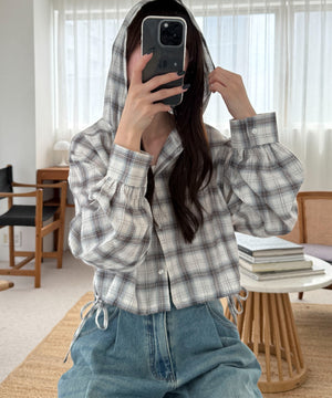 ホワイトアイボリー モデル：158cm F着用