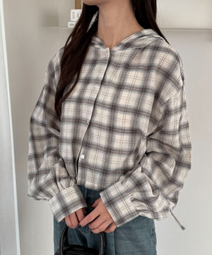 ホワイトアイボリー モデル：158cm F着用