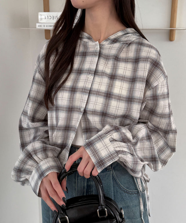 ホワイトアイボリー モデル：158cm F着用