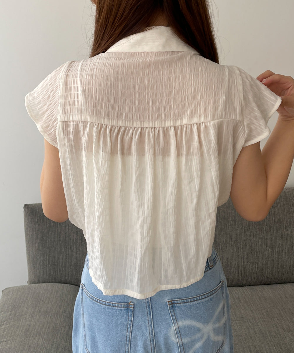 ホワイトアイボリー　モデル:157cm F着用