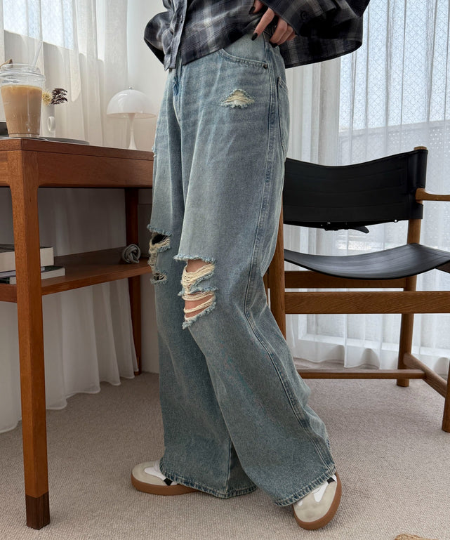 デニム淡加工 モデル：158cm M着用