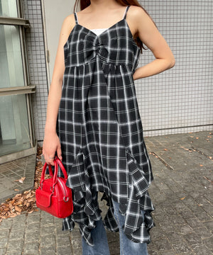 ブラックチェック1　モデル:155cm F着用