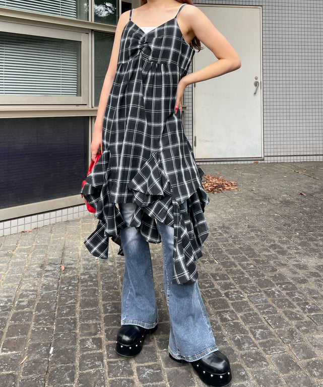 ブラックチェック1　モデル:155cm F着用