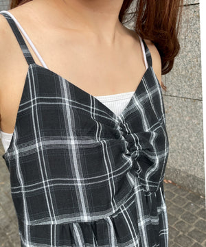 ブラックチェック1　モデル:155cm F着用