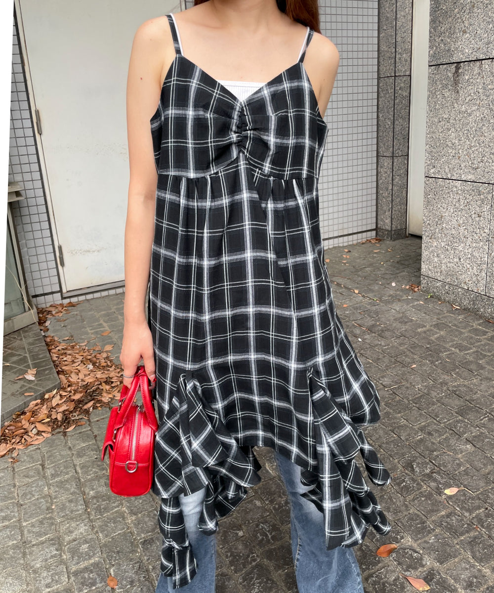 ブラックチェック1　モデル:155cm F着用