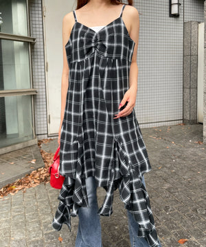 ブラックチェック1　モデル:155cm F着用