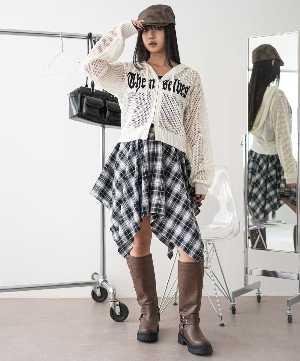 ホワイト モデル：160cm F着用