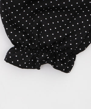 レースアップシャーリングブラウス