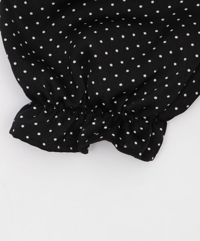 レースアップシャーリングブラウス