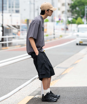 ブラック モデル：178cm L着用