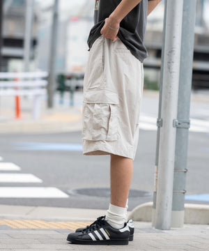 Lグレー モデル：178cm L着用