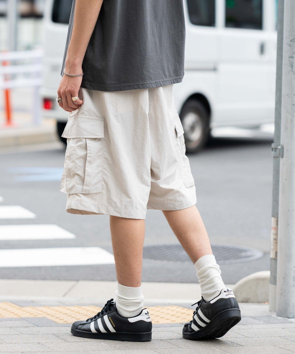 Lグレー モデル：178cm L着用