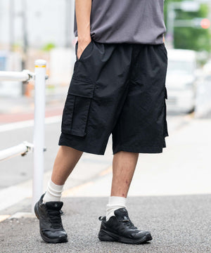 ブラック モデル：178cm L着用