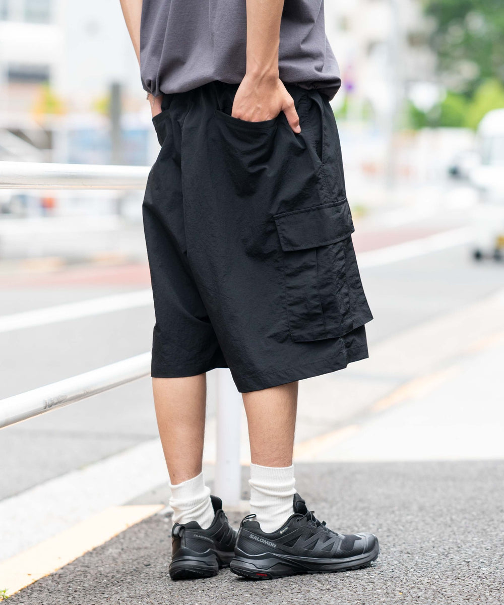 ブラック モデル：178cm L着用