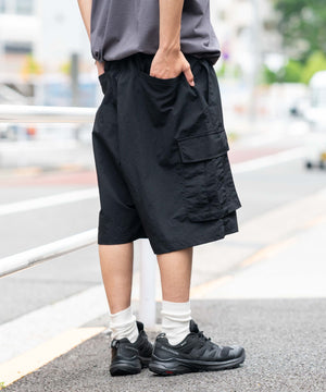 ブラック モデル：178cm L着用