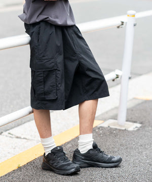 ブラック モデル：178cm L着用