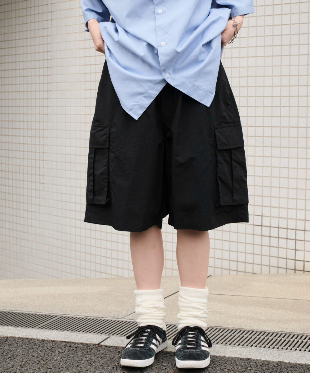 ブラック モデル：159cm L着用