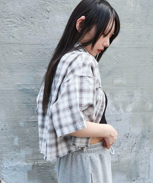 ホワイトアイボリー モデル：159cm F着用