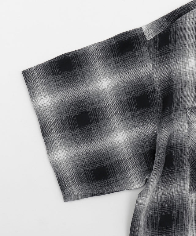 ショートチェックシャツ（S）