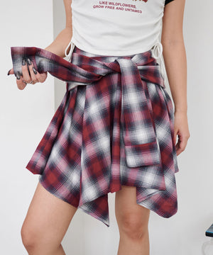 レッド モデル：160cm F着用