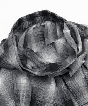 チェックシャツイレヘムミニスカート