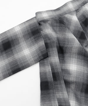 チェックシャツイレヘムミニスカート