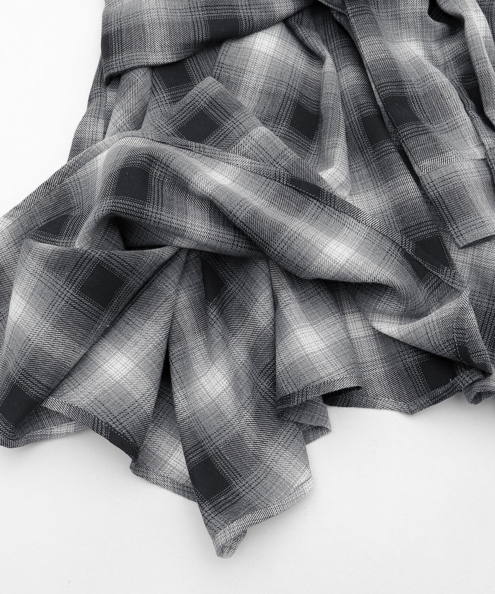 チェックシャツイレヘムミニスカート