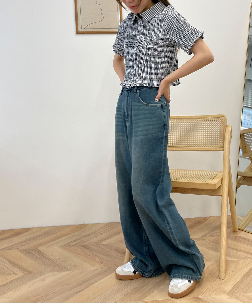 デニム中濃加工 モデル：157cm M着用