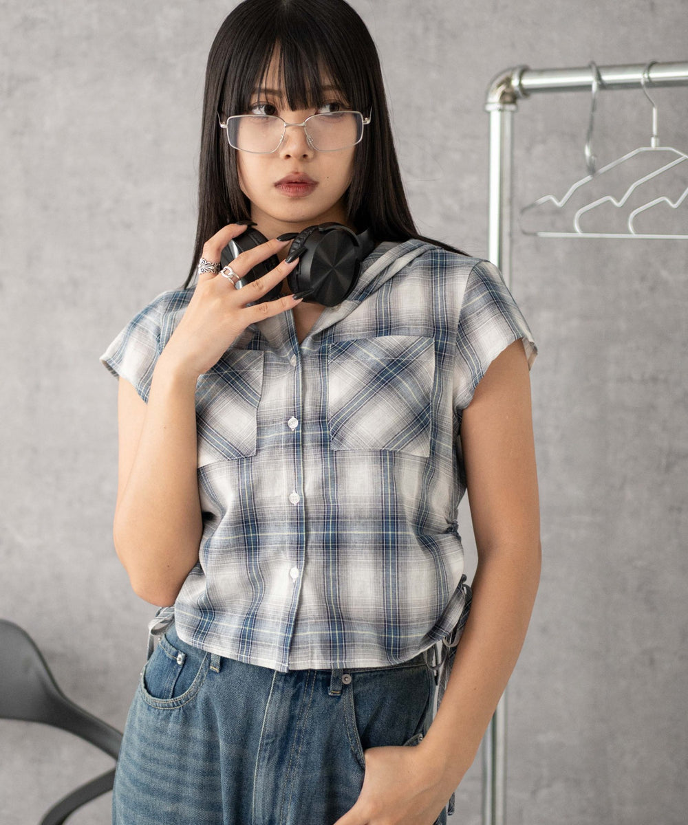 ブルーチェック1 モデル：160cm F着用