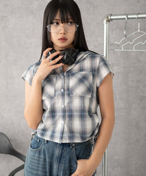 ブルーチェック1 モデル：160cm F着用