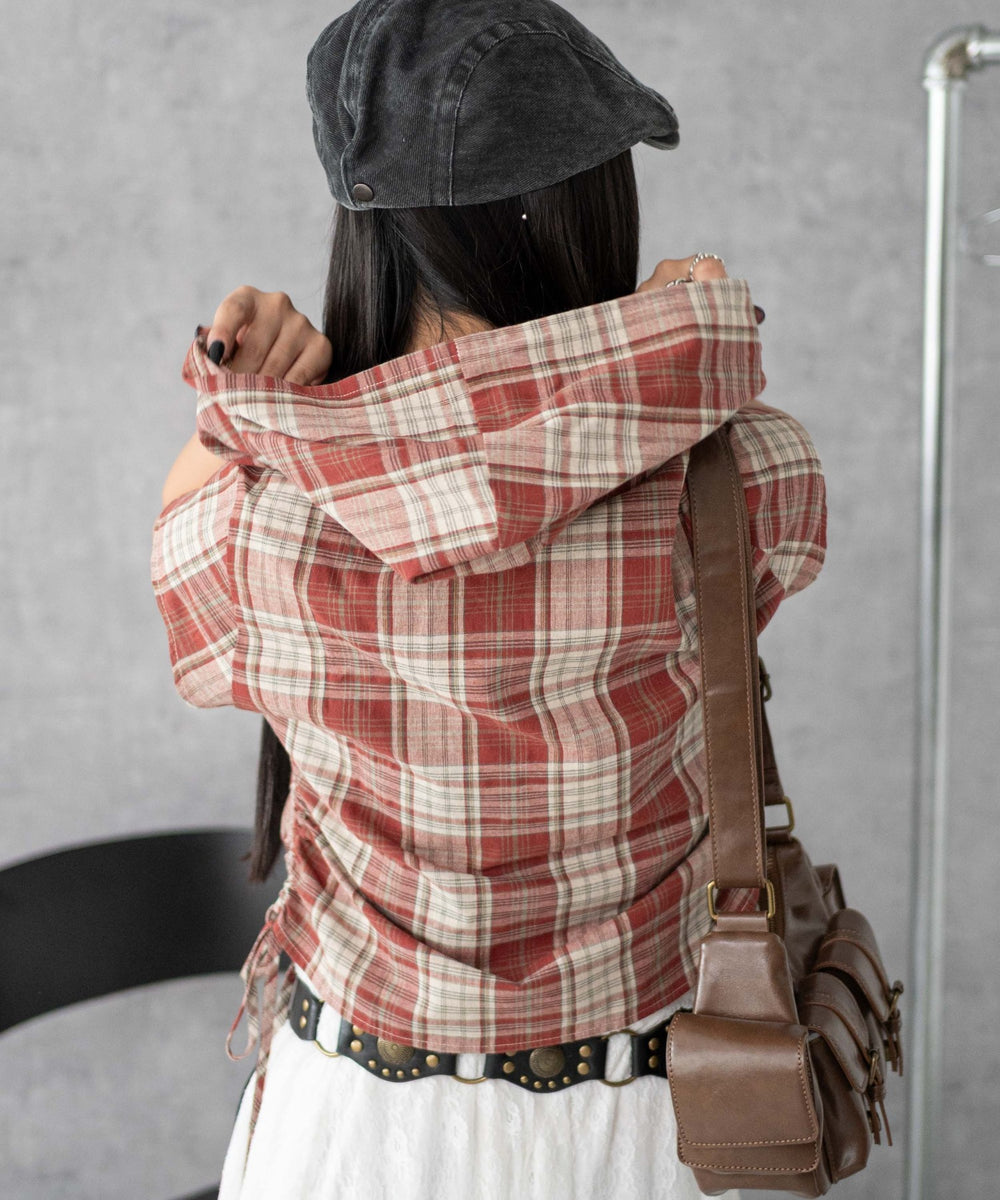 レッドチェック1 モデル：160cm F着用