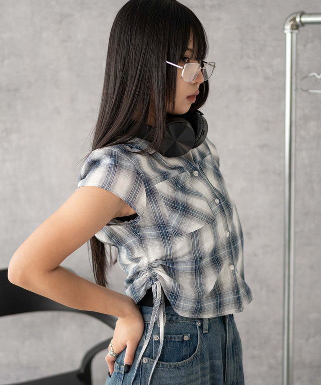 ブルーチェック1 モデル：160cm F着用