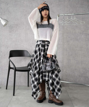 ホワイト モデル：160cm F着用