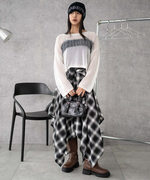 ホワイト モデル：160cm F着用