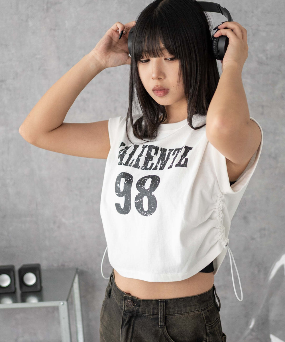 ホワイト モデル：160cm F着用