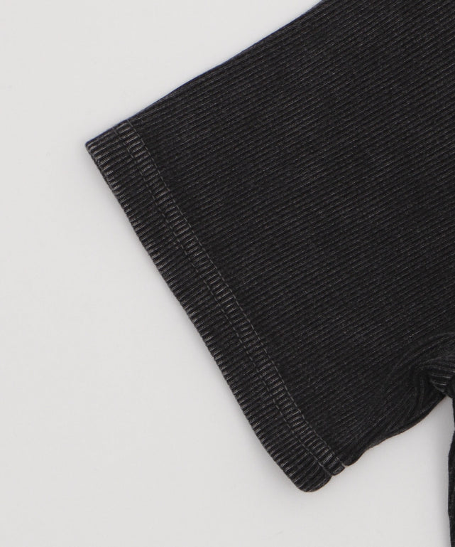 グラフィックレースアップちびT