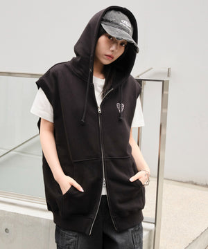 ブラック モデル：159cm L着用