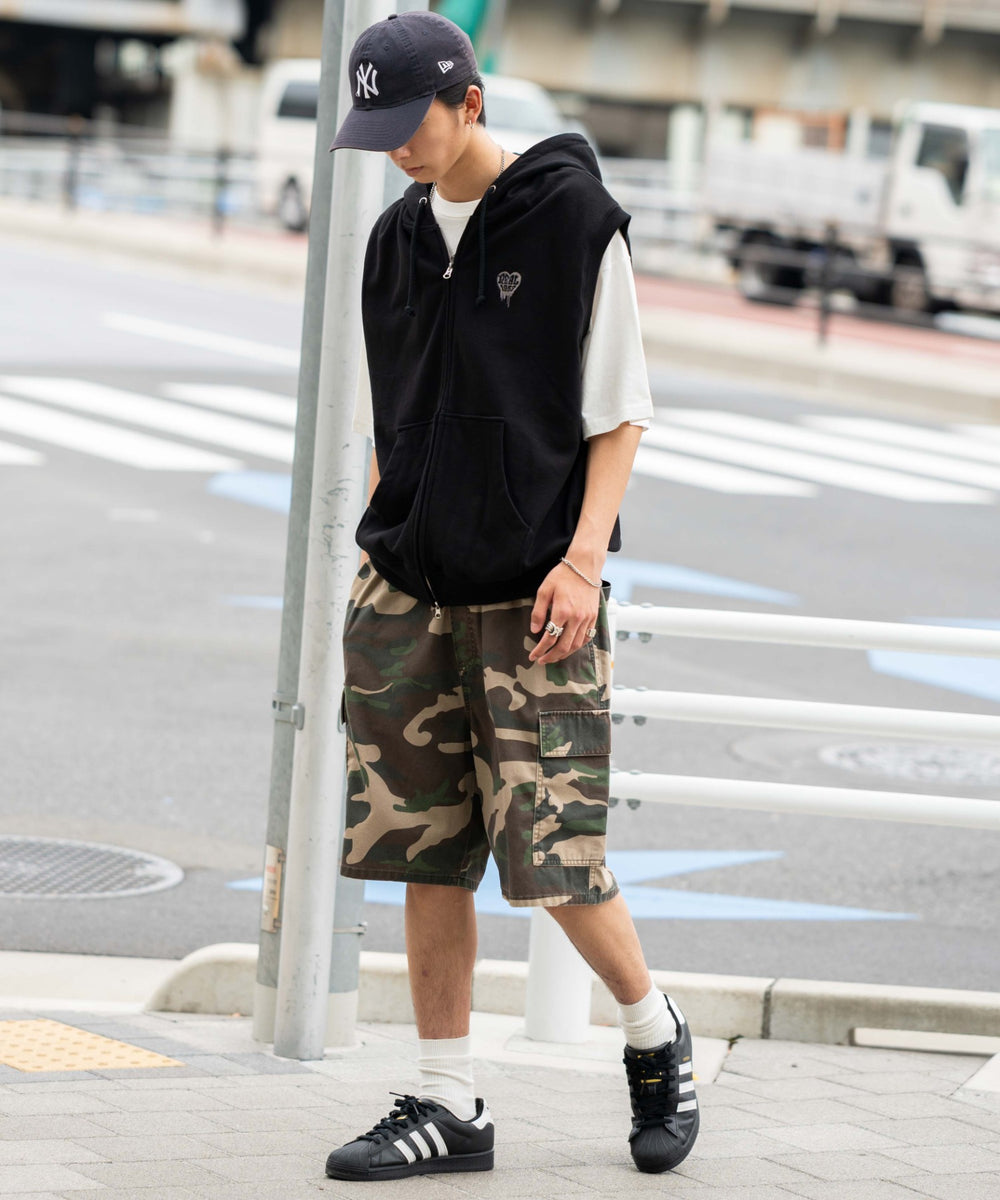 ブラック モデル：178cm L着用