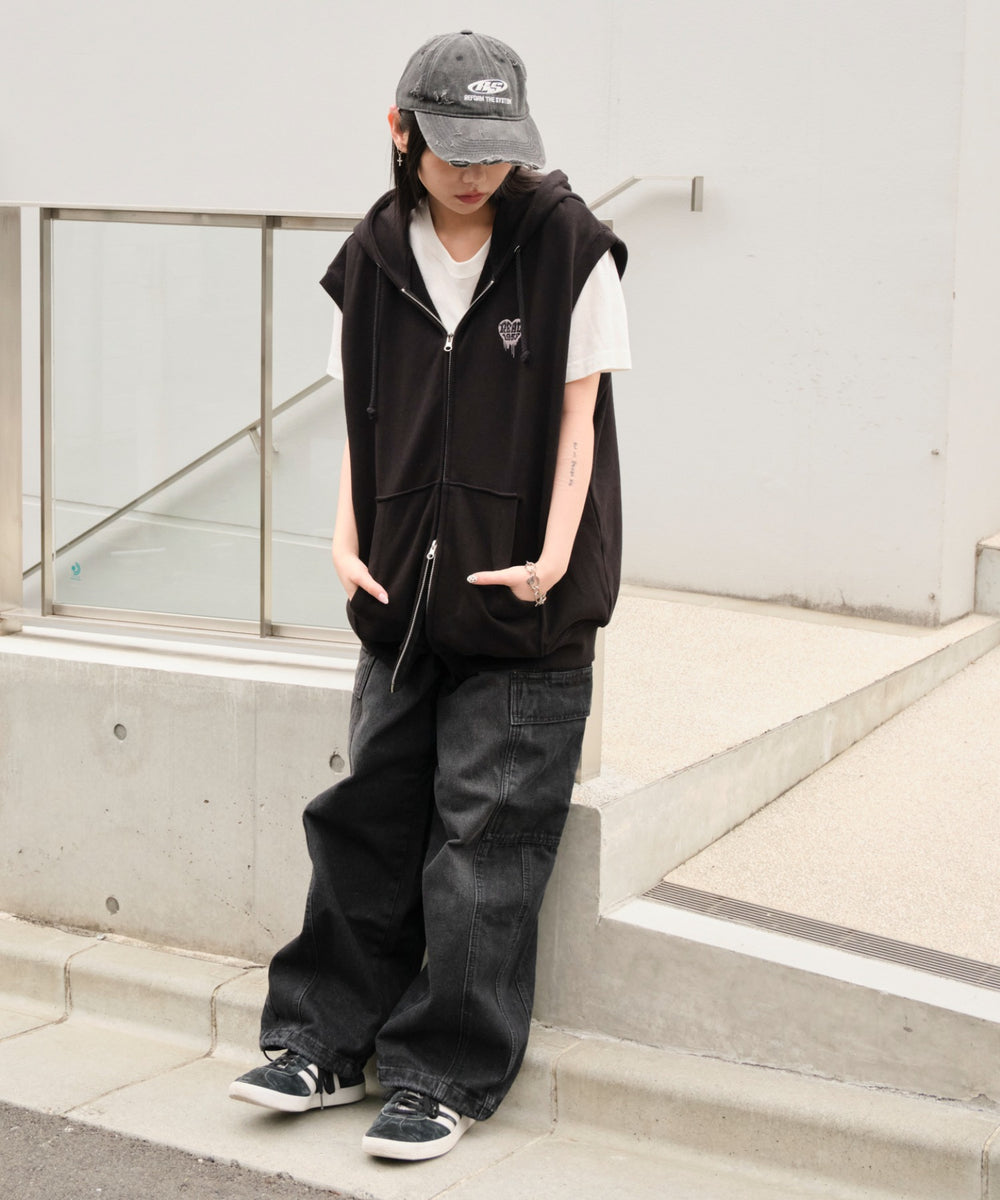 ブラック モデル：159cm L着用