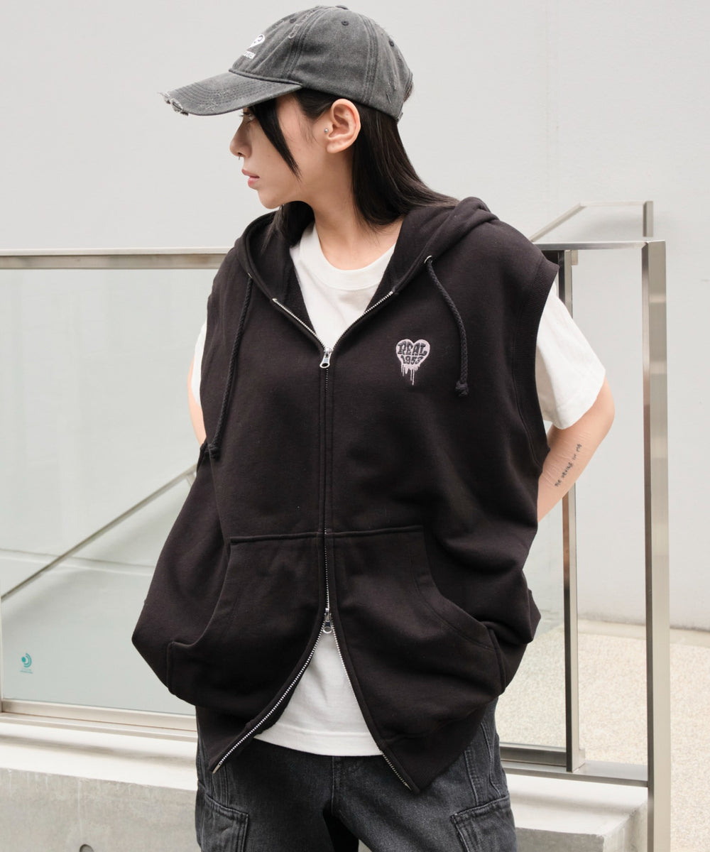 ブラック モデル：159cm L着用