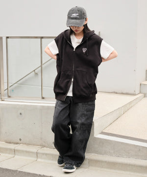 ブラック モデル：159cm L着用