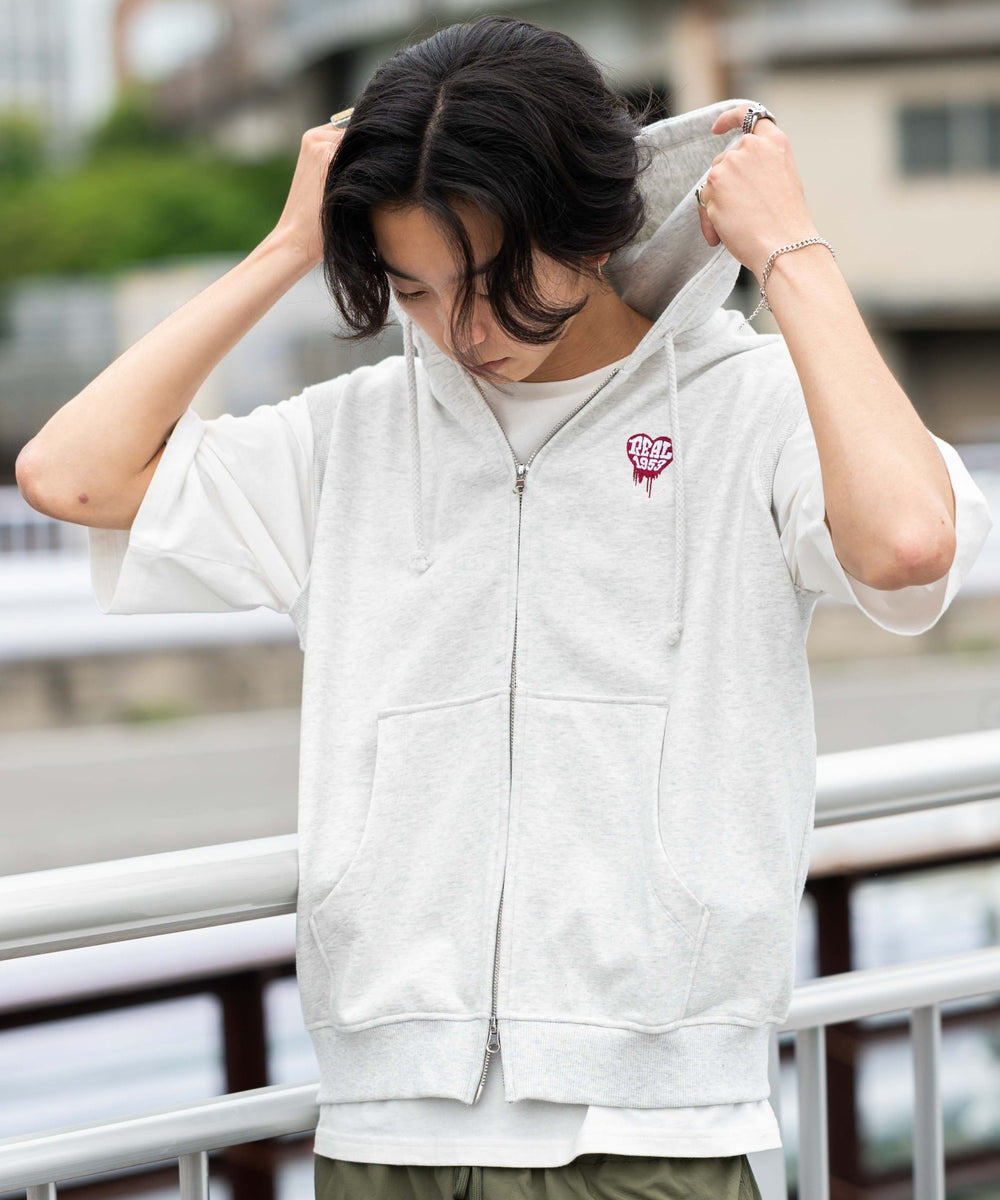 アッシュグレー モデル：178cm L着用