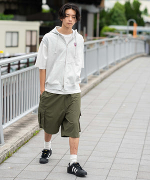 アッシュグレー モデル：178cm L着用