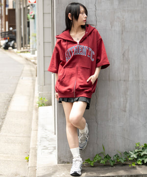 ワイン モデル：159cm L着用