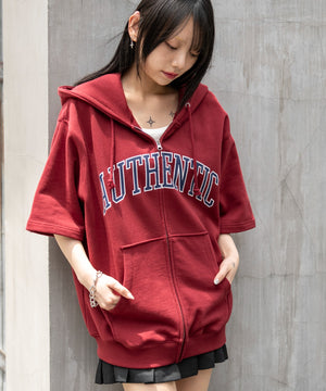 ワイン モデル：159cm L着用