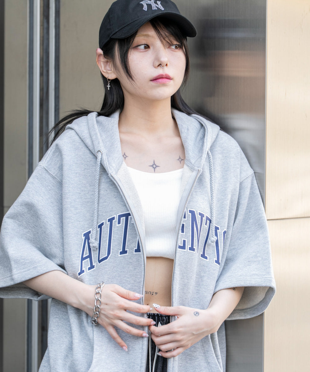 杢グレー モデル：159cm L着用